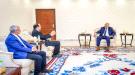 الرئيس الزُبيدي يوجه وزير الصحة بإيلاء اهتمام خاص لمستشفى سقطرى ويناقش خطط تأهيل الصداقة والجمهورية ...
