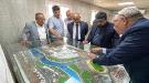 محافظ حضرموت يطلع على مستوى التنفيذ في مشروع خور المكلا “المرحلة الثانية” ...