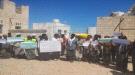 معلمو سقطرى المتعاقدون ينظمون وقفة للمطالبة بمستحقاتهم المالية ...